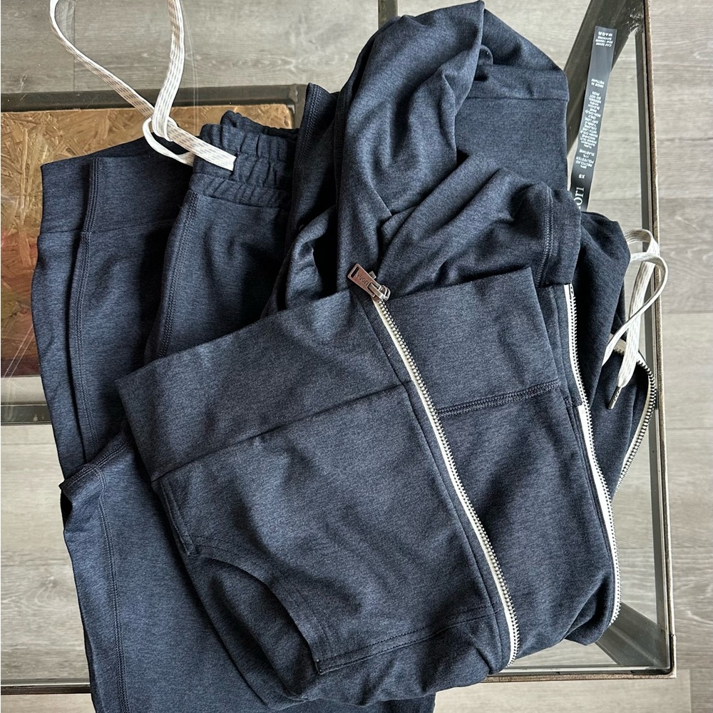Vuori set of Halo Performance Hoodie 2.0 + Performance Jogger Sweatpants XS - Picture 9 of 9